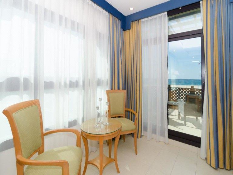 Photo of Livingroom in Jumeira 3