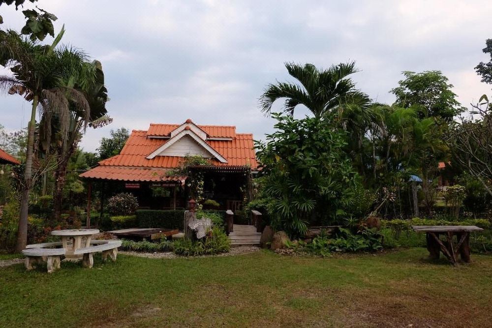 Photo of Buildings in Mae Hong Son