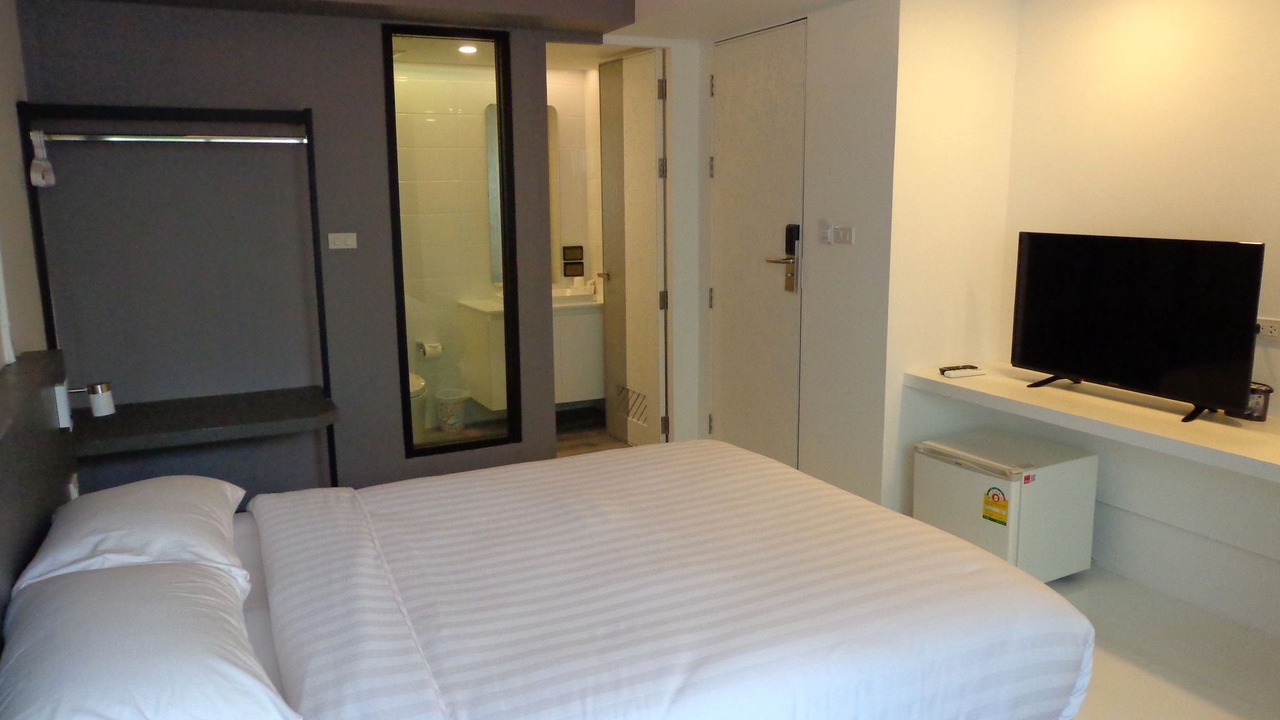 Photo of Bedroom in Embassy District