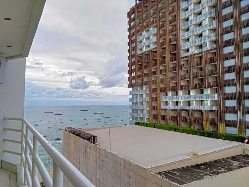 Photo of Buildings in Pattaya Bay