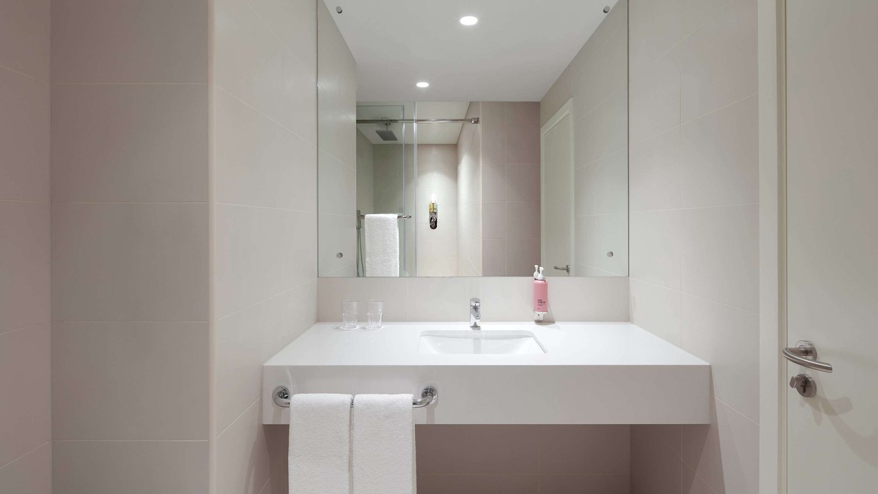 Photo of Bathroom in Za'abeel 2