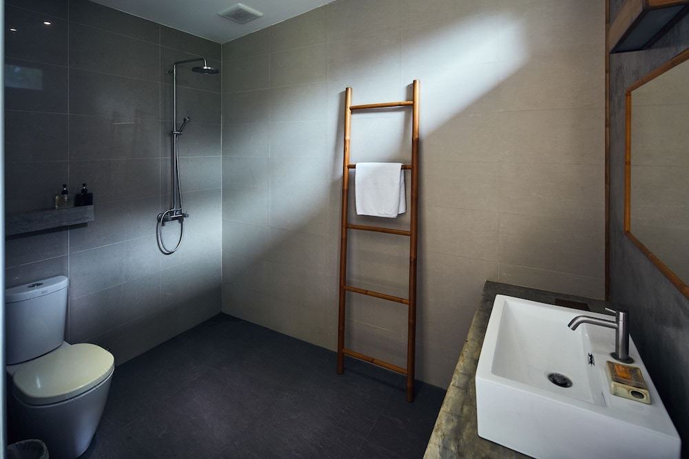 Photo of Bathroom in Nang Lae