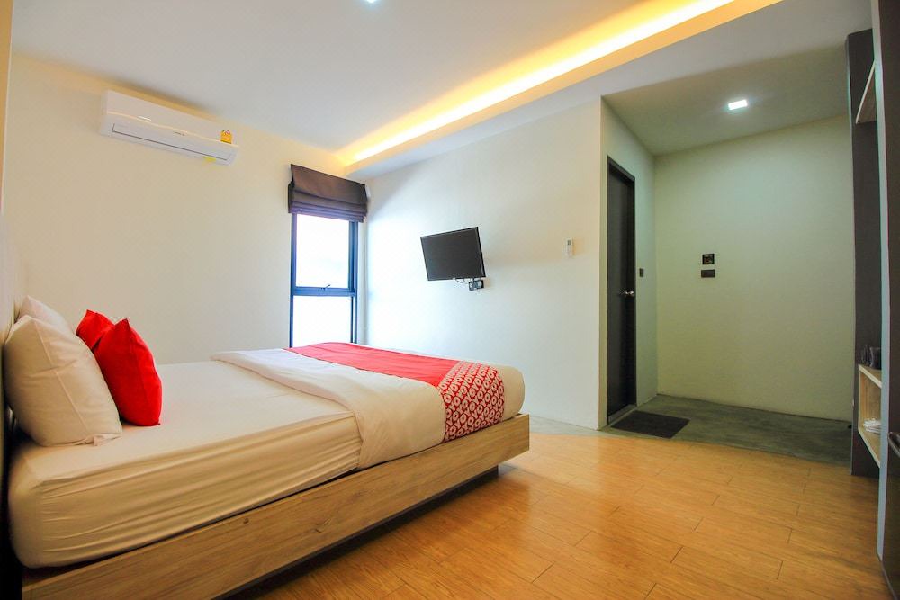 Photo of Bedroom in Phra Khanong
