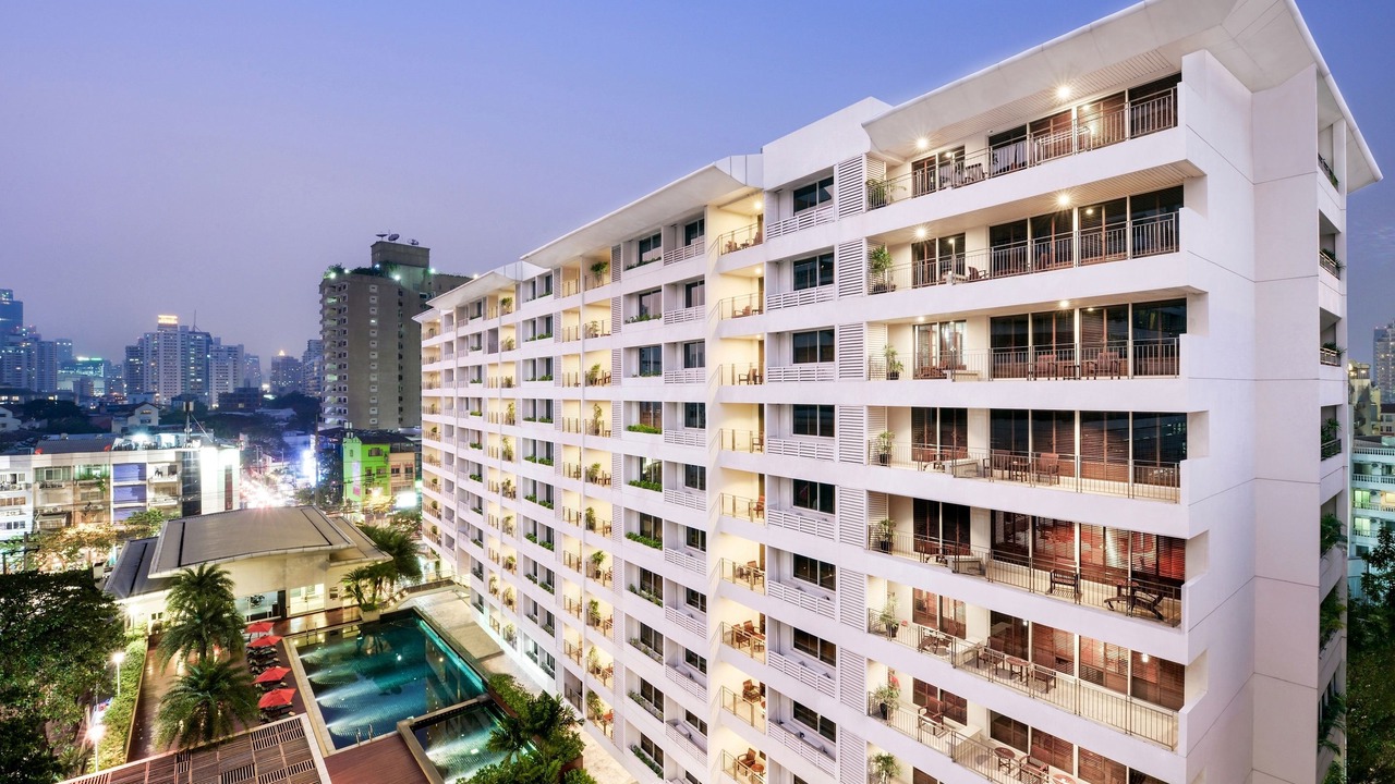 Photo of Buildings in Wattana