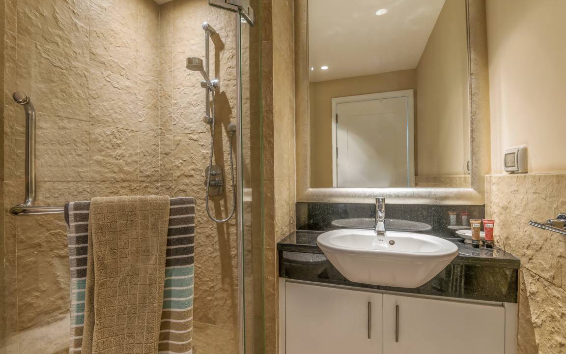 Photo of Bathroom in Yan Nawa