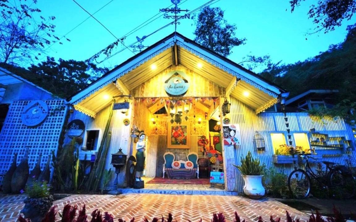 Photo of Others in Mae On
