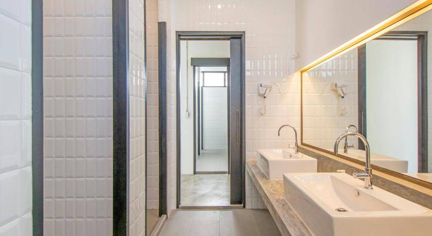 Photo of Bathroom in Bang Khun Phrom
