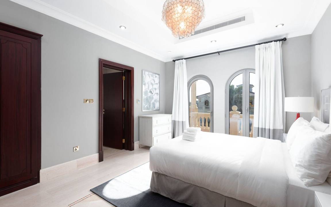 Photo of Bedroom in Palm Jebel Ali