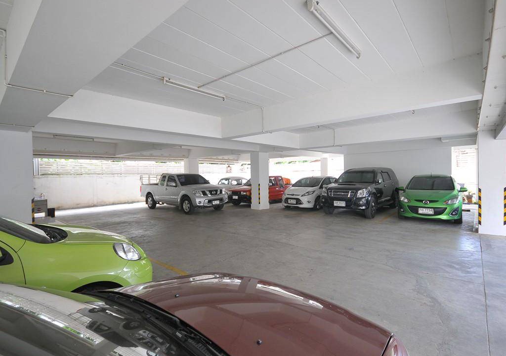 Photo of Others in Bang Phlat