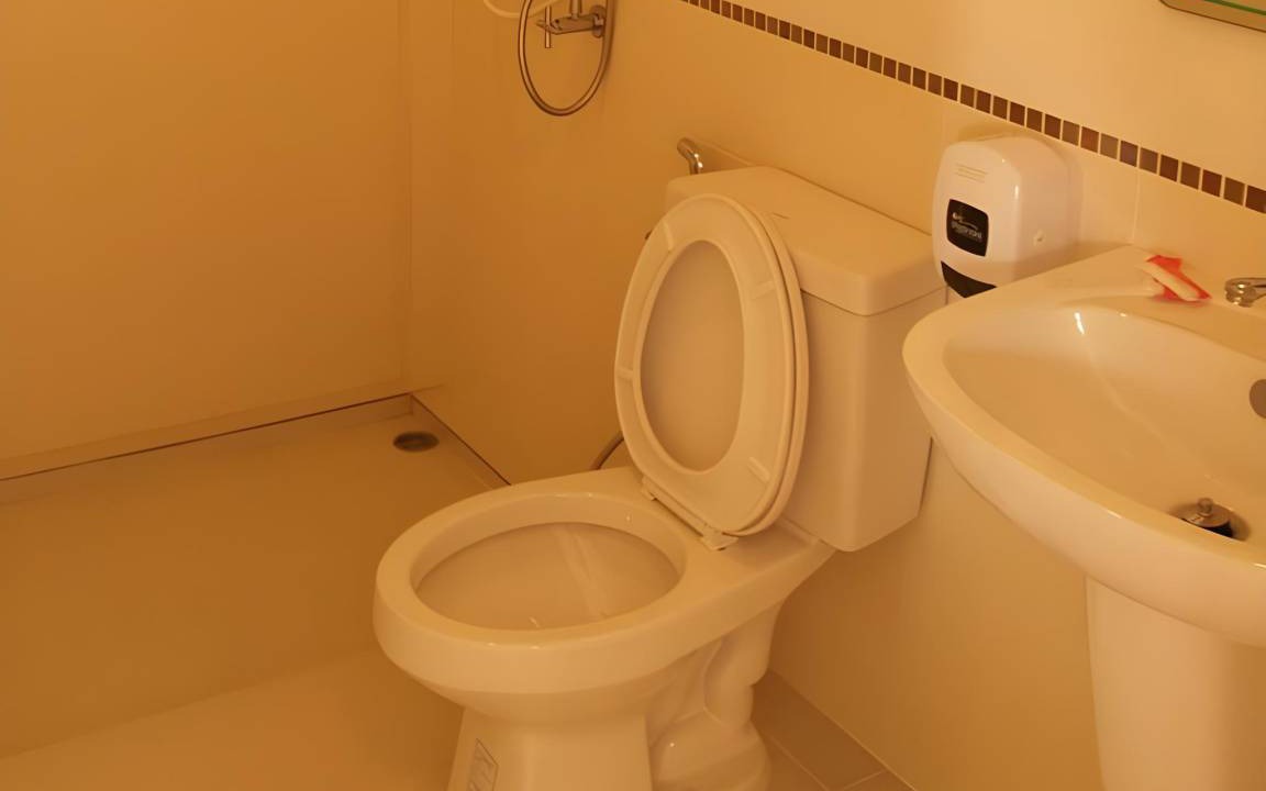 Photo of Bathroom in Pak Nam