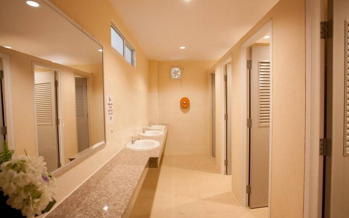 Photo of Bathroom in Old City