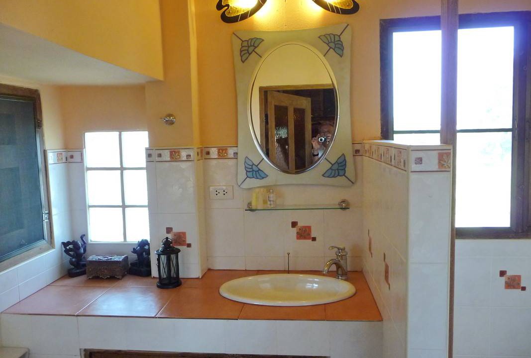 Photo of Bathroom in Saraphi