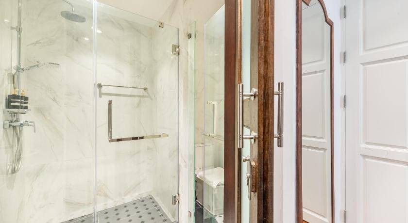 Photo of Bathroom in Samran Rat
