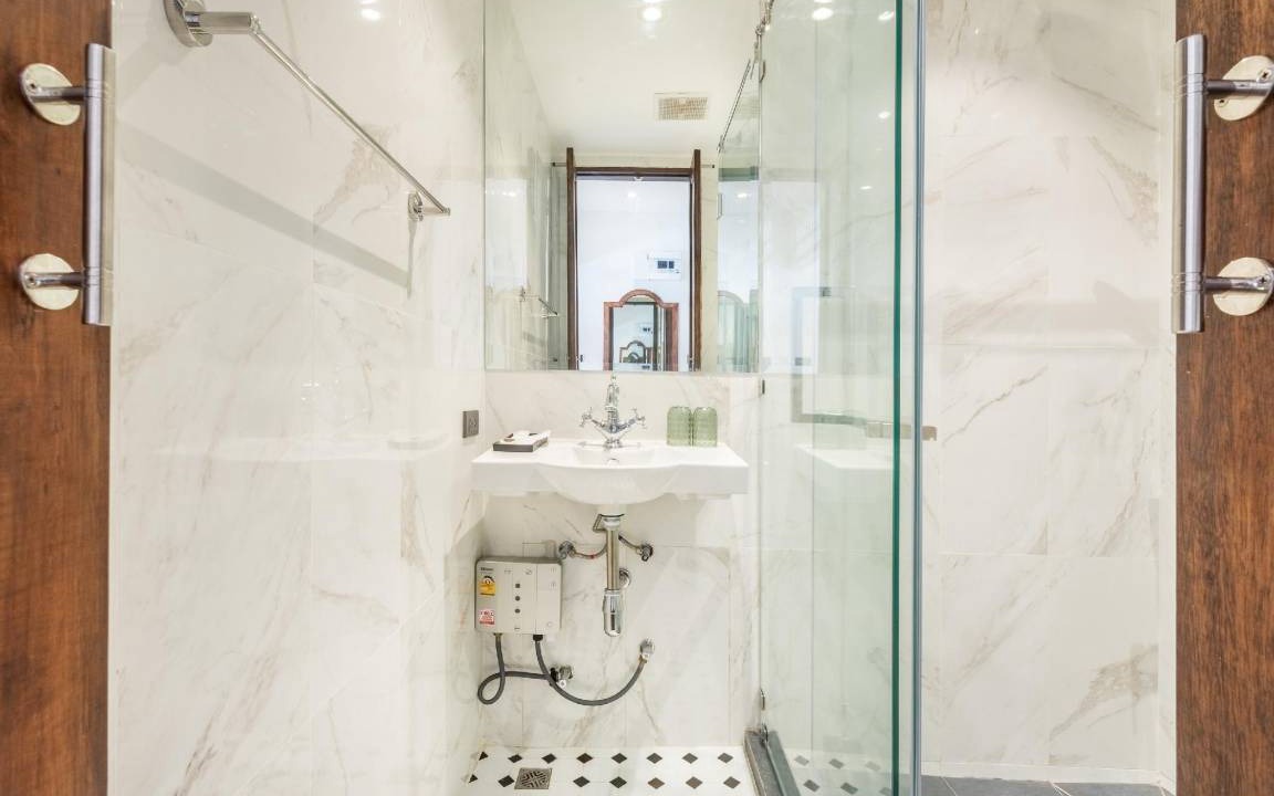 Photo of Bathroom in Samran Rat