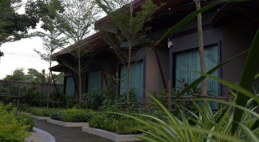 Photo of Buildings in Lop Buri
