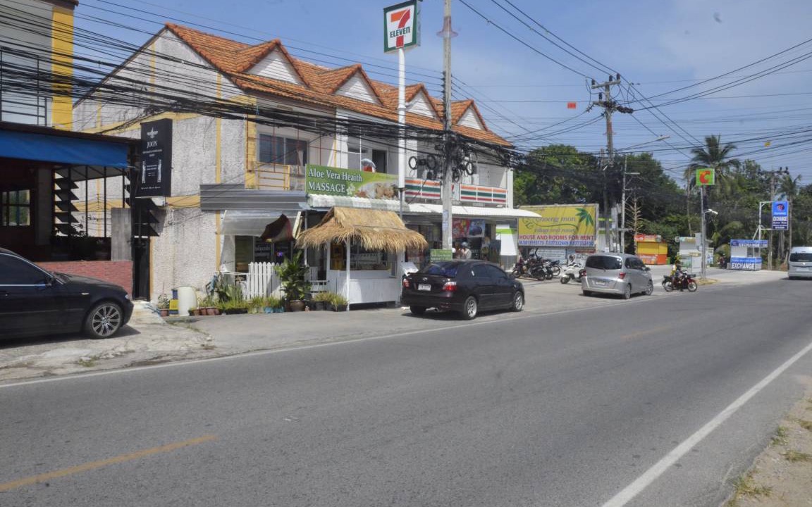 Photo of Buildings in Choeng Mon