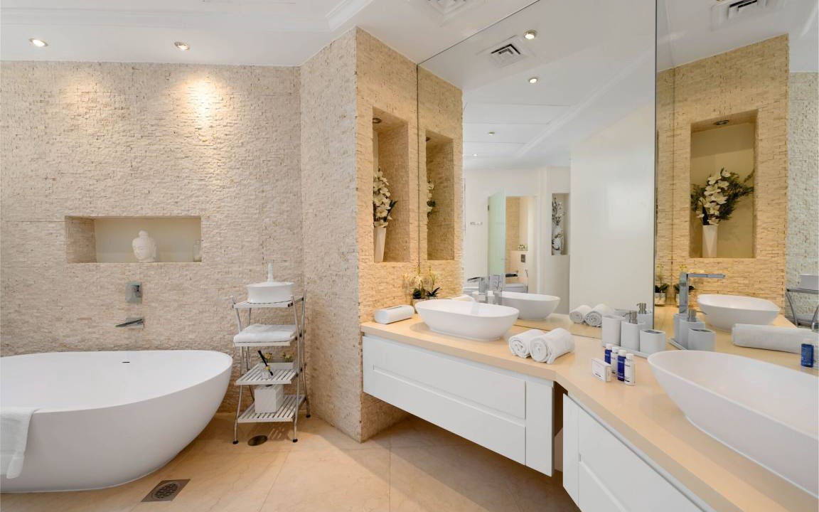 Photo of Bathroom in Palm Jebel Ali