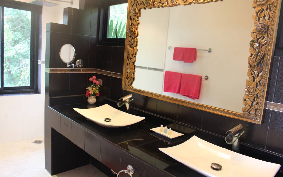 Photo of Bathroom in Mae Nam