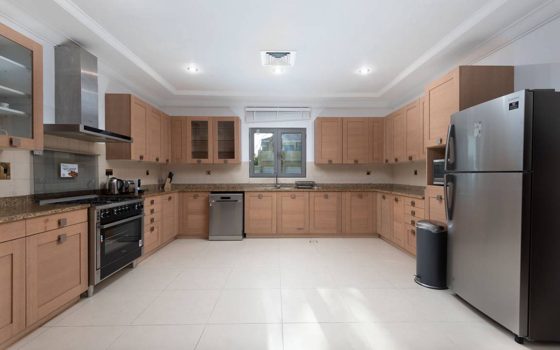 Photo of Kitchen in Palm Jebel Ali