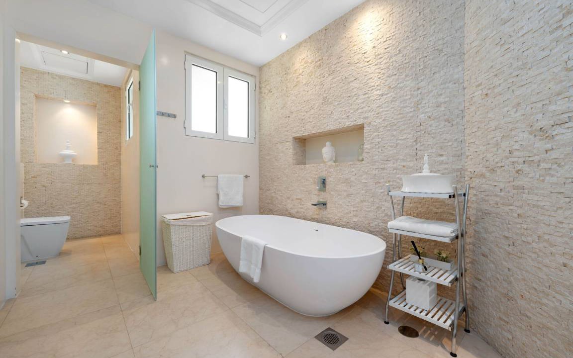 Photo of Bathroom in Palm Jebel Ali