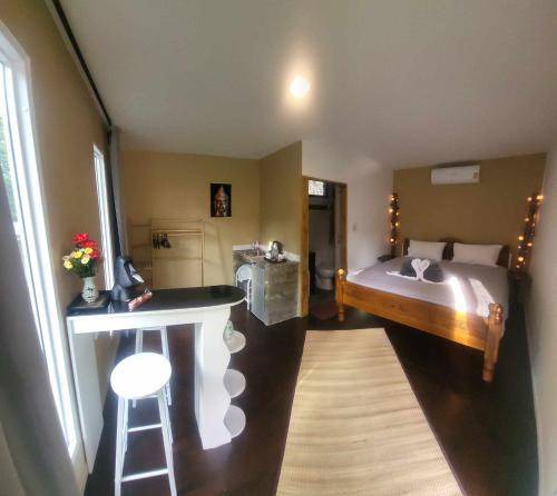Photo of Bedroom in Wok Tum