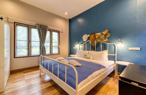 Photo of Bedroom in Mae Nam