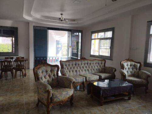 Photo of Others in That Phanom