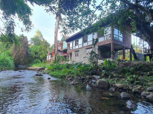 Photo of Buildings in Khlong Sok
