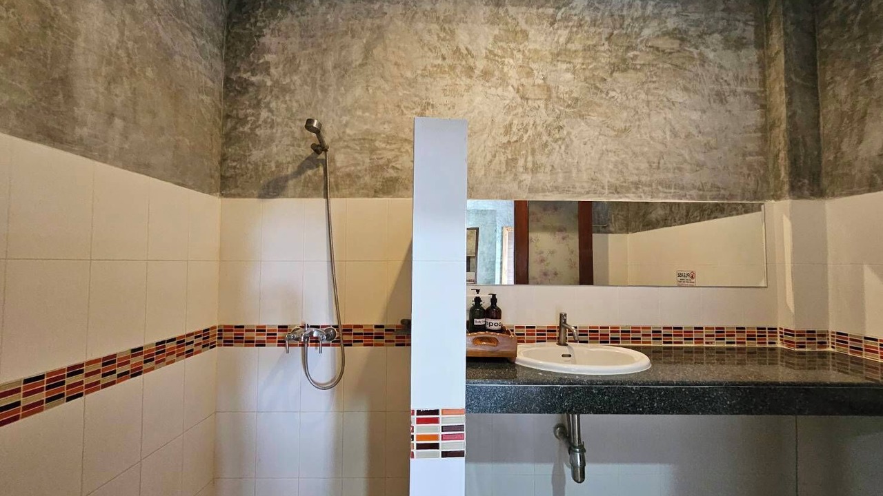 Photo of Bathroom in Thong Sala