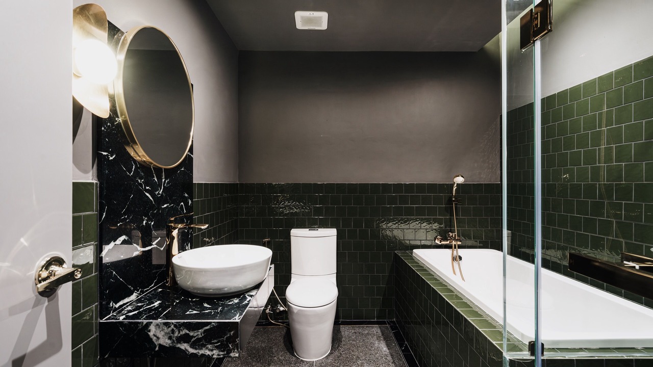 Photo of Bathroom in Din Daeng