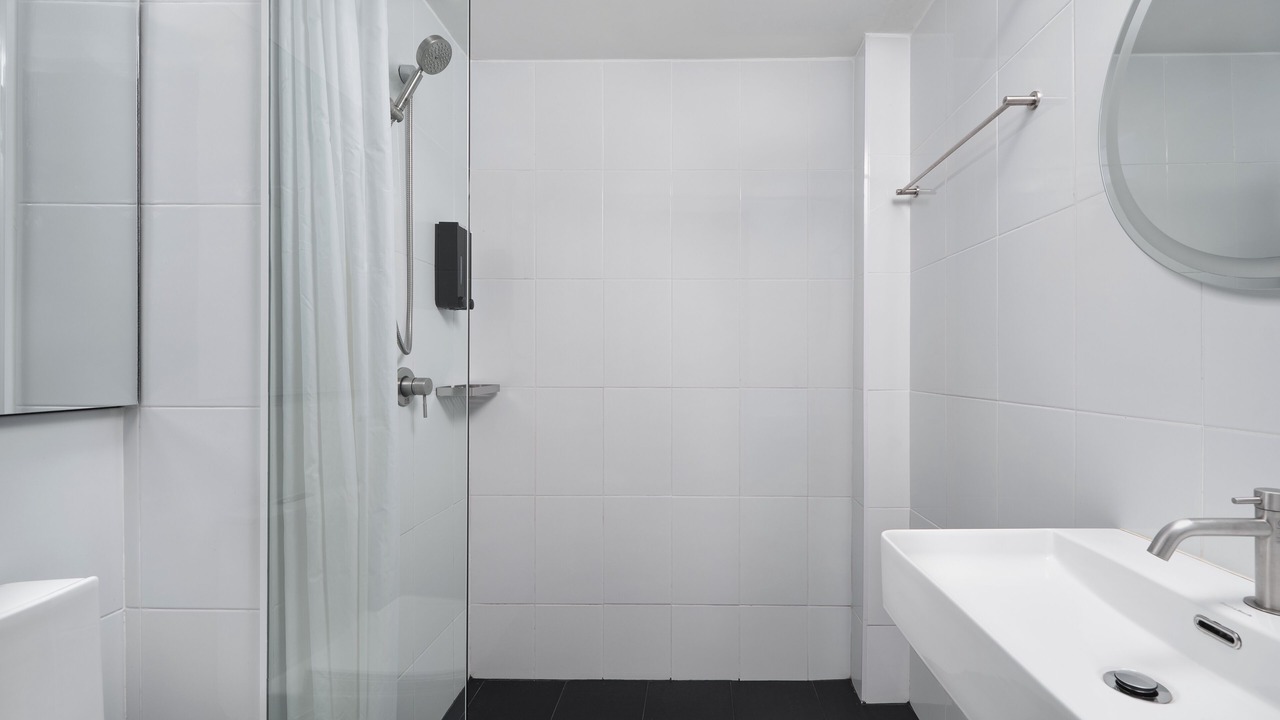 Photo of Bathroom in Old City