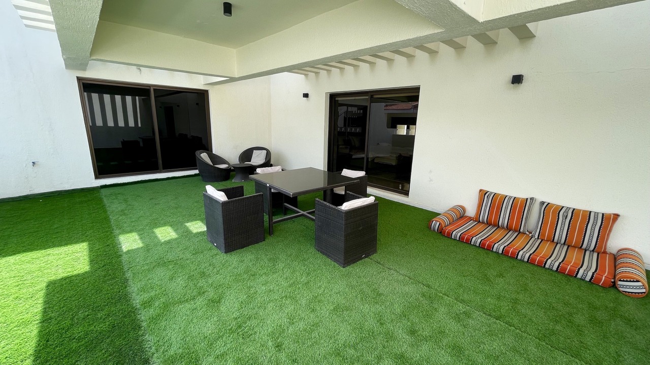Photo of Patio Balcony in Umm Suqeim 1