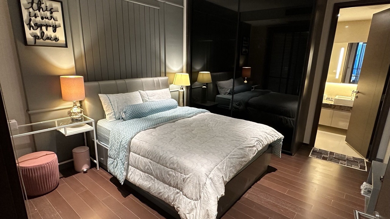 Photo of Bedroom in Khlong Toei Nuea