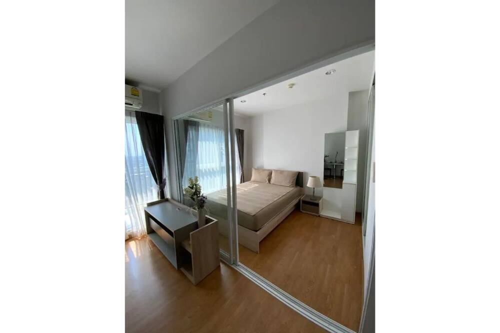 Photo of Bedroom in Wong Sawang