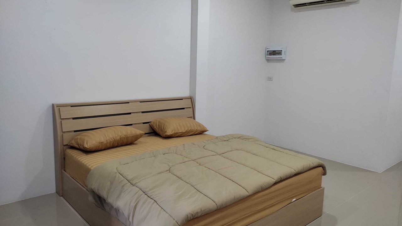 Photo of Bedroom in Bang Phae