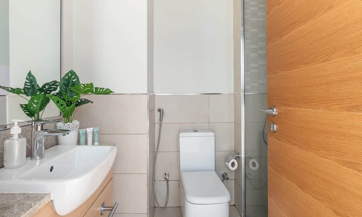 Photo of Bathroom in Jebel Ali