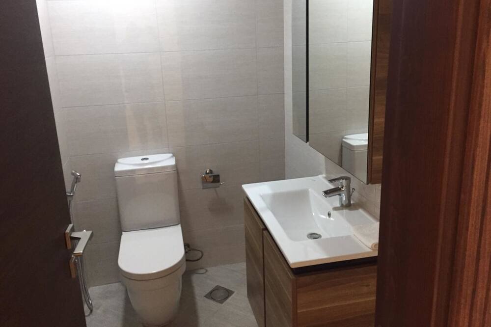Photo of Bathroom in Jumeira 1