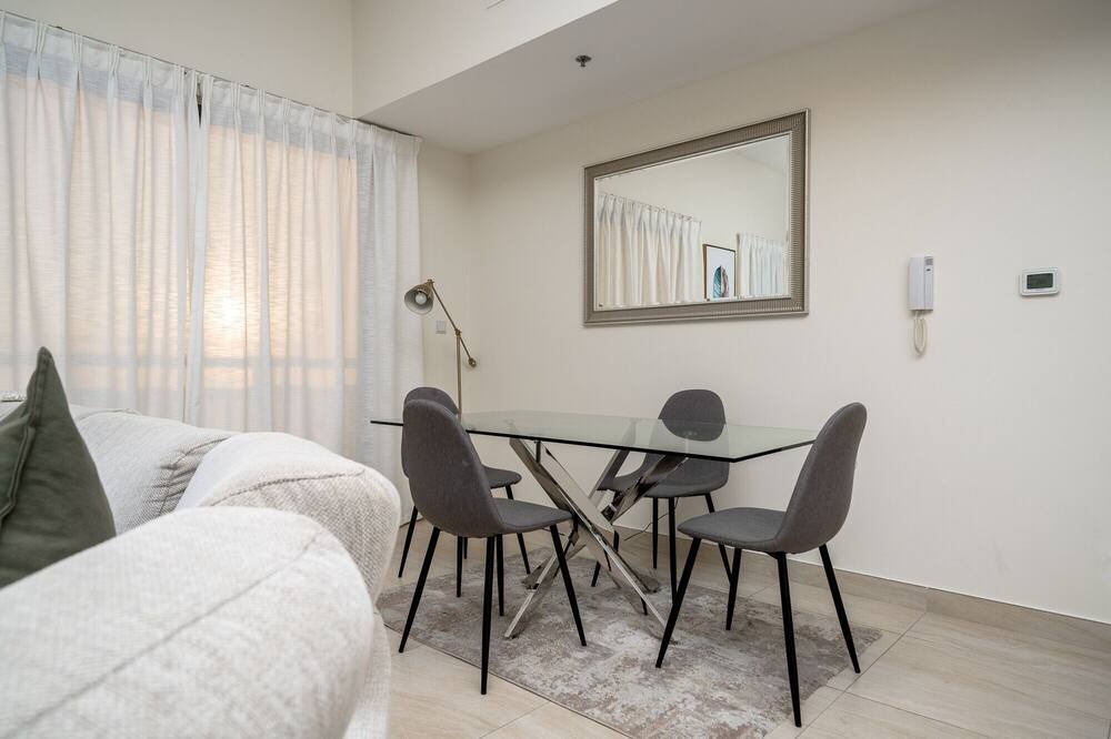 Photo of Livingroom in Discovery Gardens