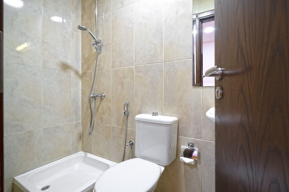 Photo of Bathroom in Discovery Gardens