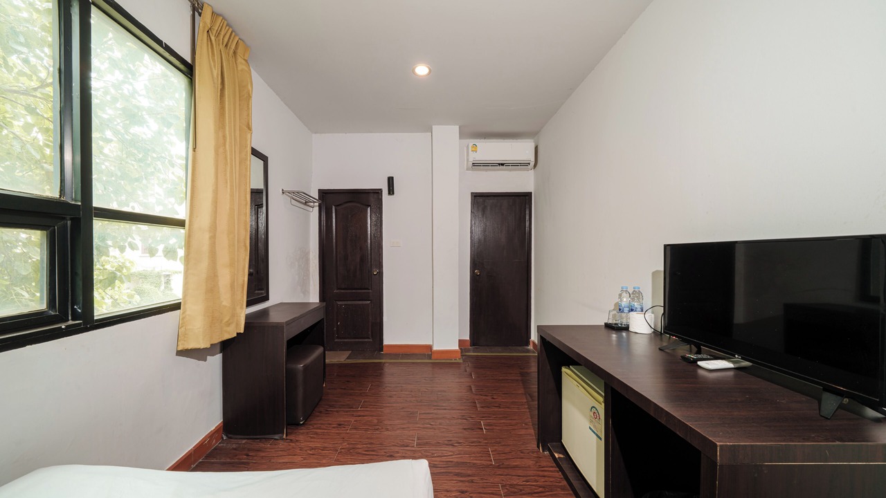 Photo of Bedroom in Talat Yot