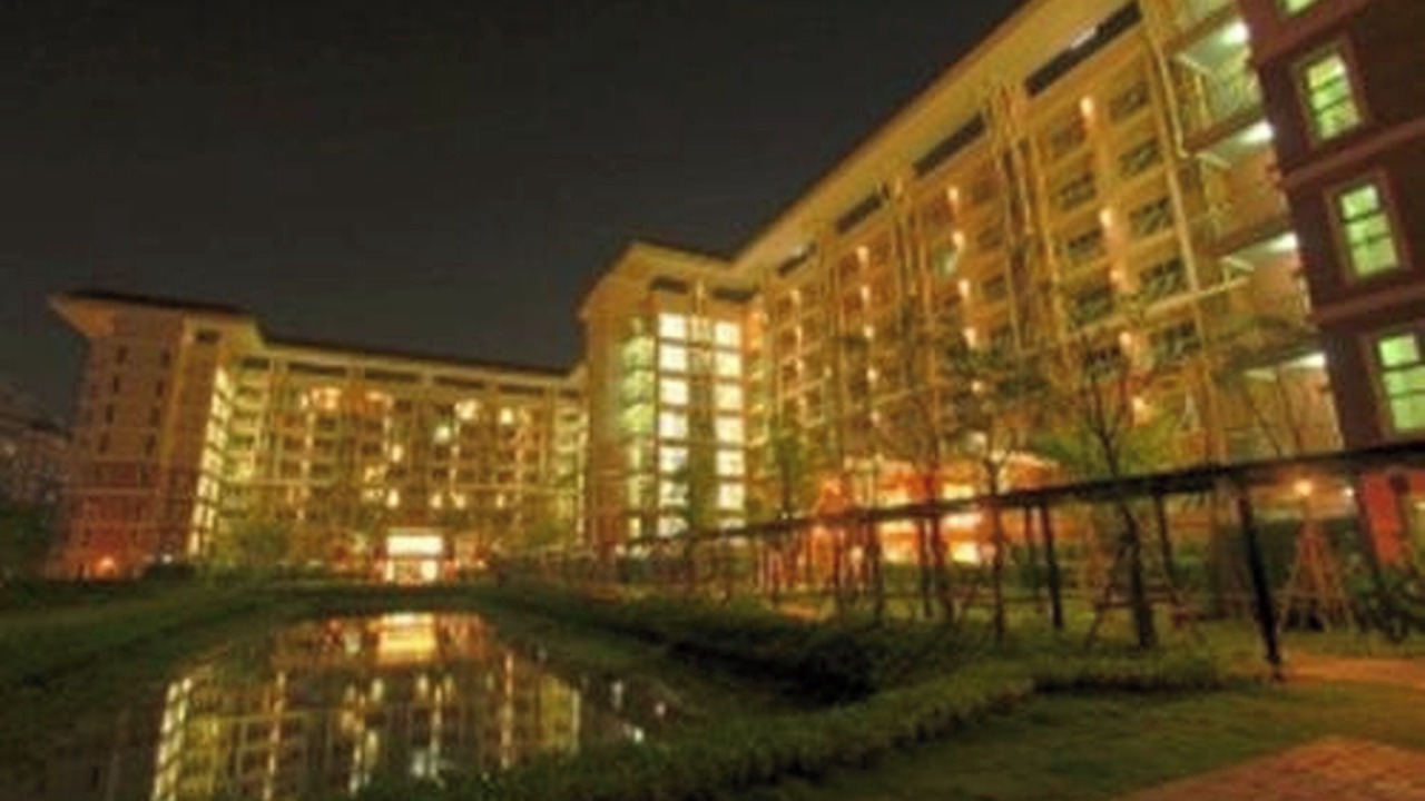 Photo of Outdoor in Khanna Yao