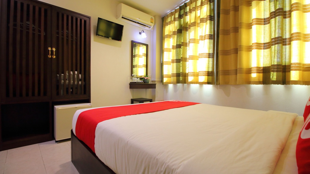 Photo of Bedroom in Wat Bowon Niwet