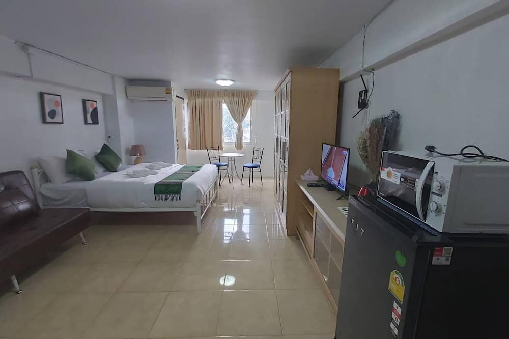 Photo of Bedroom in Huai Khwang