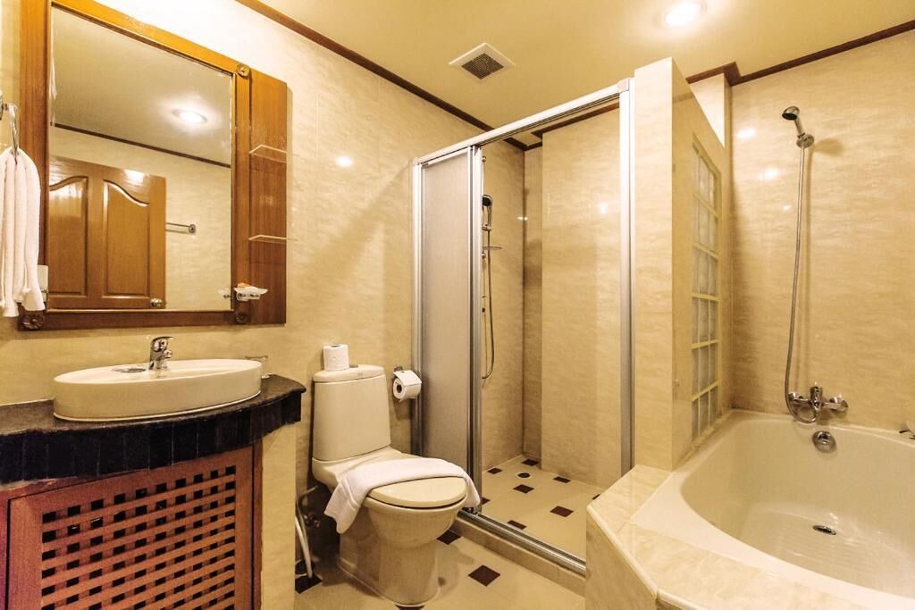 Photo of Bathroom in Ekkamai