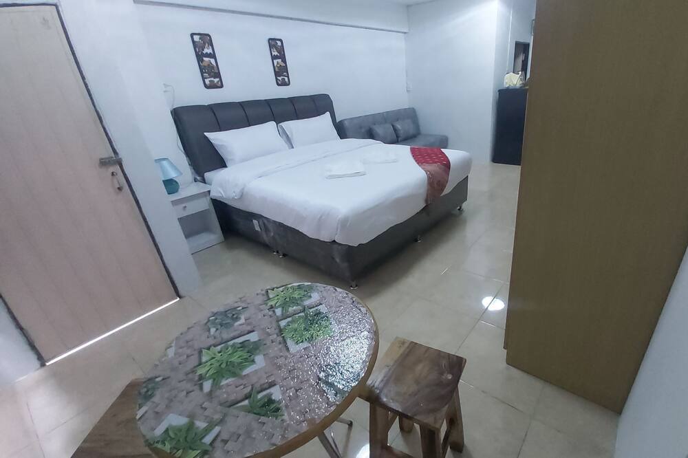 Photo of Bedroom in Huai Khwang