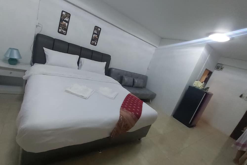 Photo of Bedroom in Huai Khwang