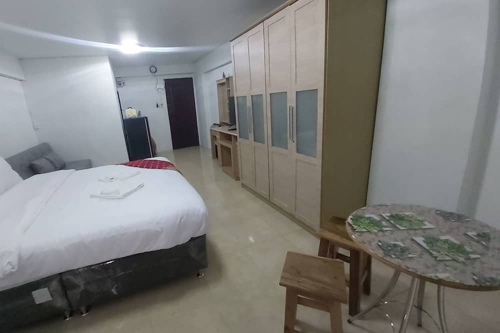 Photo of Bedroom in Huai Khwang