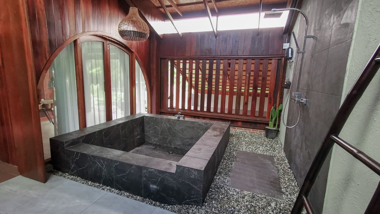 Photo of Bathroom in Mae Pong