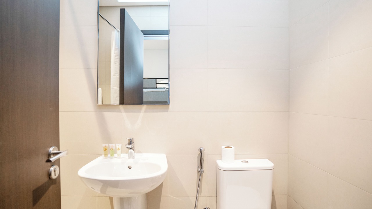 Photo of Bathroom in Za'abeel 2