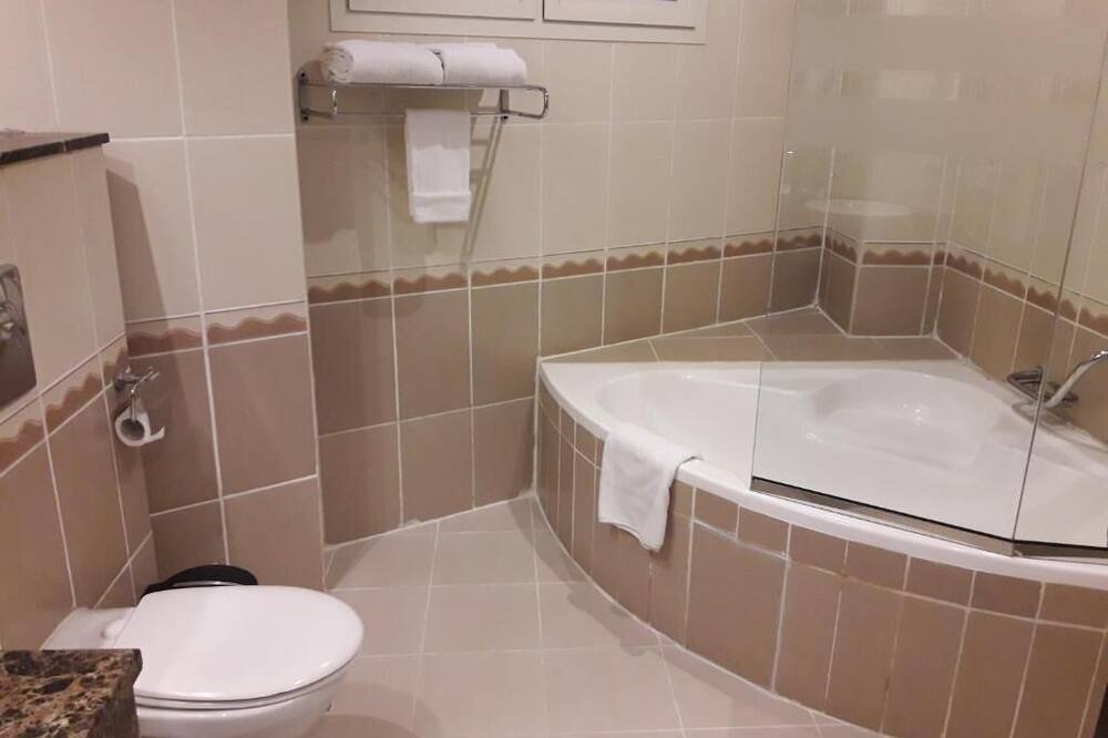 Photo of Bathroom in Al Muraqqabat